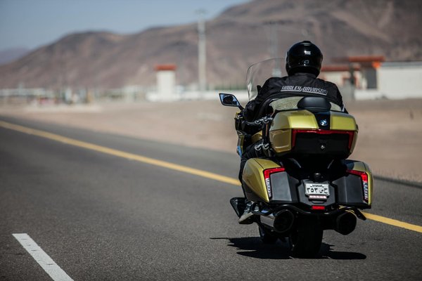 Quels sont les meilleurs kits de peinture pour personnaliser une Harley-Davidson Road King ?